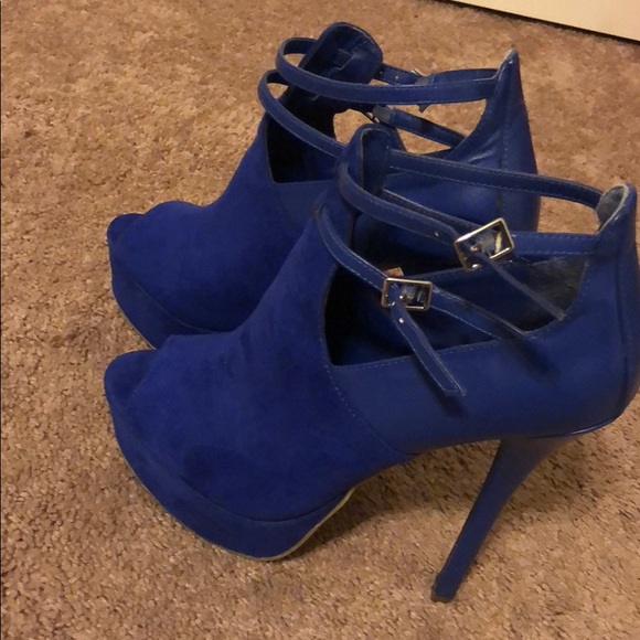 Cobalt blue suede and leather heels - Picture 2 of 2
